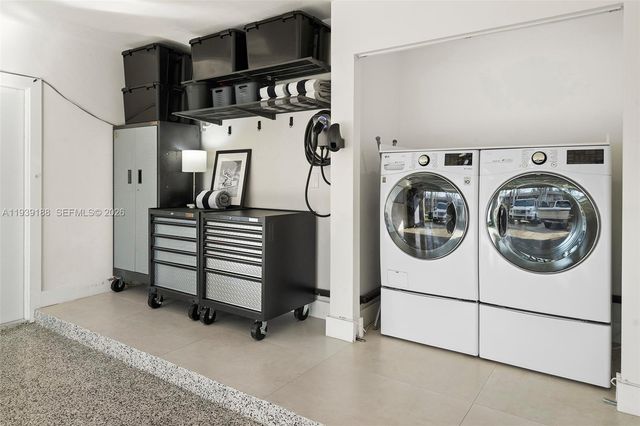 519 Layne Blvd, Hallandale Beach, FL 33009