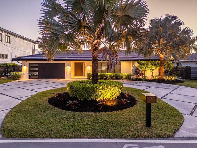 519 Layne Blvd, Hallandale Beach, FL 33009