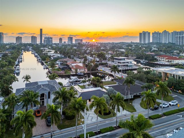 519 Layne Blvd, Hallandale Beach, FL 33009