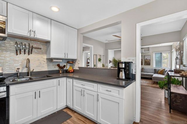 2462 44th, San Diego, CA 92105