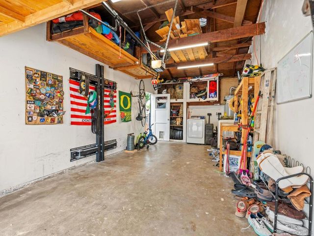 2462 44th, San Diego, CA 92105