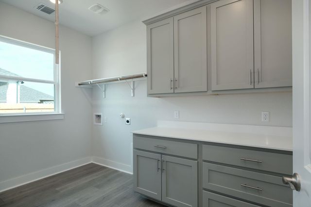 1204 Painted Horse DR, Georgetown, TX 78633