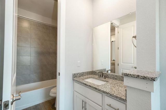 1204 Painted Horse DR, Georgetown, TX 78633