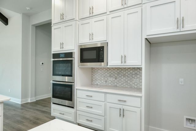 1204 Painted Horse DR, Georgetown, TX 78633