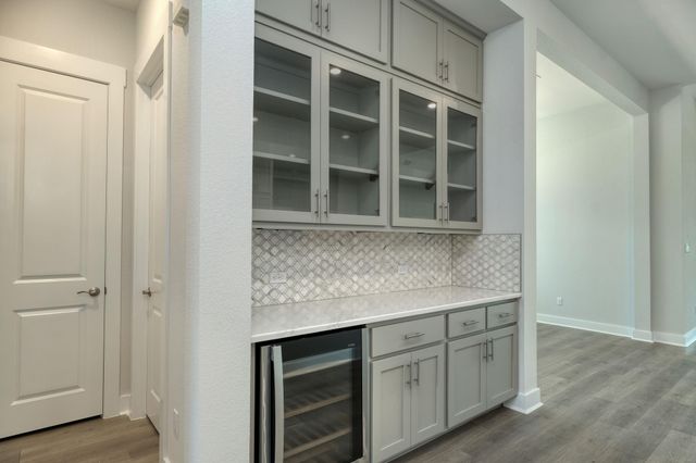 1204 Painted Horse DR, Georgetown, TX 78633