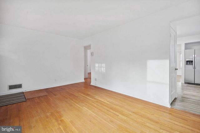 11807 COLLEGE VIEW DR, Silver Spring, MD 20902