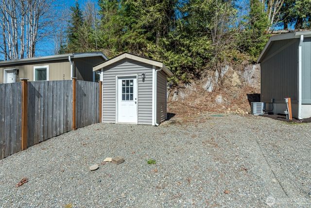 23321 N River Drive, Granite Falls, WA 98252