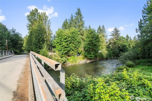 23321 N River Drive, Granite Falls, WA 98252
