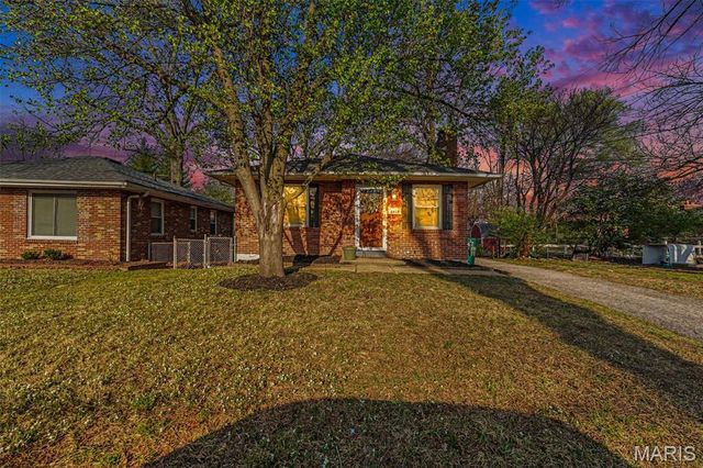 2613 Melvin Avenue, Brentwood, MO 63144