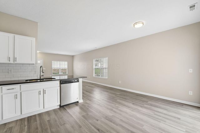 2092 River Rock Way, Reynoldsburg, OH 43068