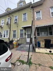 12 ELM ST, Trenton, NJ 08611
