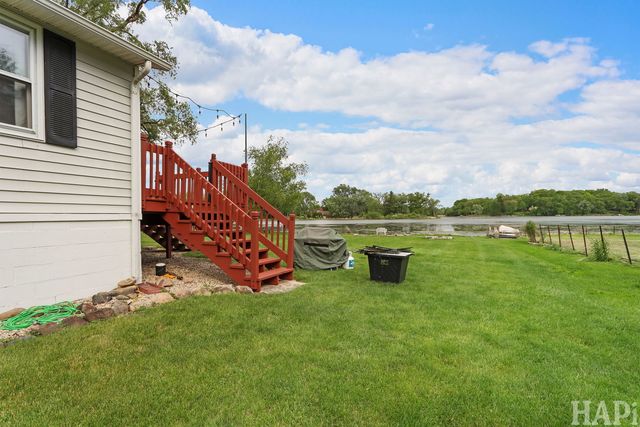 22719 W Silver Lake Avenue, Antioch, IL 60002