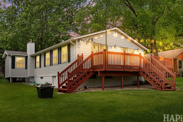 22719 W Silver Lake Avenue, Antioch, IL 60002