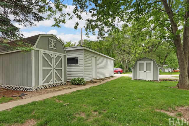 22719 W Silver Lake Avenue, Antioch, IL 60002