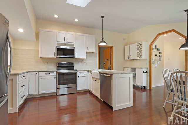 22719 W Silver Lake Avenue, Antioch, IL 60002
