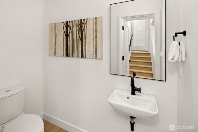 808 34th Avenue, Seattle, WA 98122