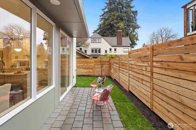 808 34th Avenue, Seattle, WA 98122