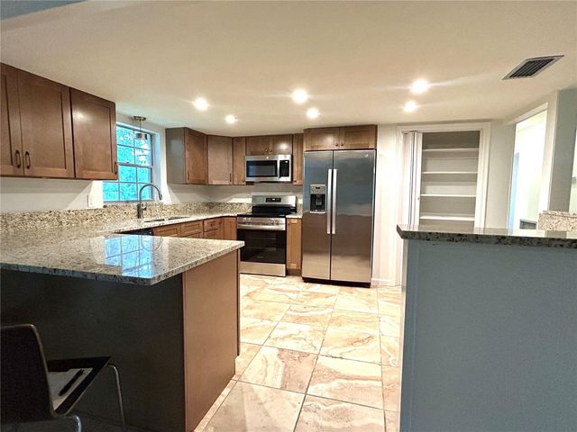 7532 SW 122ND STREET, Gainesville, FL 32608