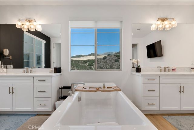 21611 Canyon Cove, Chatsworth, CA 91311