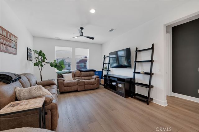 21611 Canyon Cove, Chatsworth, CA 91311