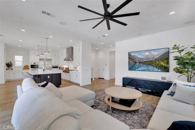 21611 Canyon Cove, Chatsworth, CA 91311