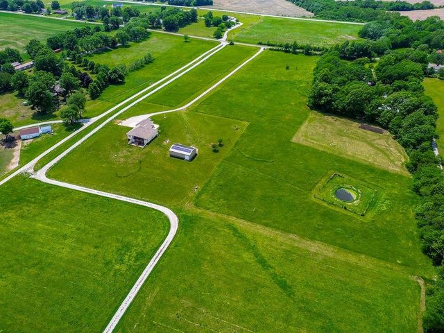 7301 SW F Highway, Trimble, MO 64492