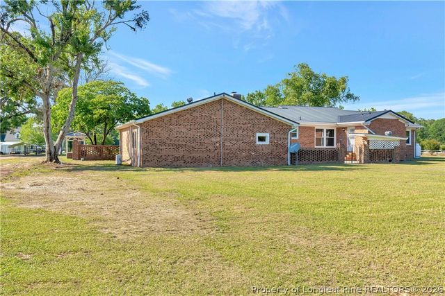 801 Pinewood Road, Fairmont, NC 28340