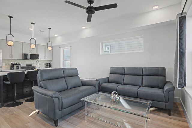 1241 N Avondale Cir Apt 121, Nashville, TN 37207
