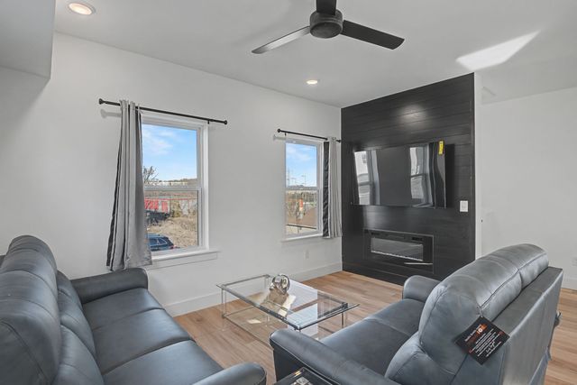 1241 N Avondale Cir Apt 121, Nashville, TN 37207