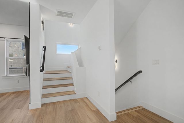1241 N Avondale Cir Apt 121, Nashville, TN 37207