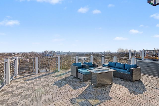 1241 N Avondale Cir Apt 121, Nashville, TN 37207