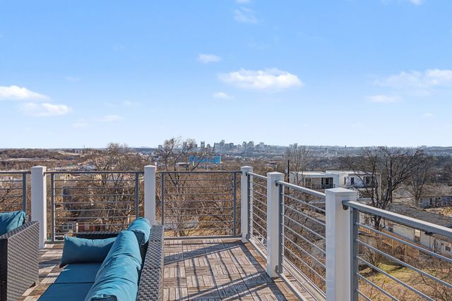 1241 N Avondale Cir Apt 121, Nashville, TN 37207