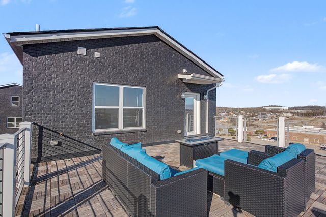 1241 N Avondale Cir Apt 121, Nashville, TN 37207