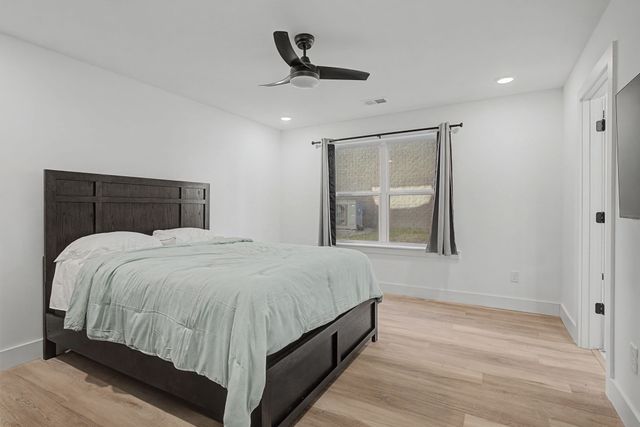 1241 N Avondale Cir Apt 121, Nashville, TN 37207