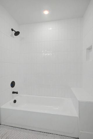 1241 N Avondale Cir Apt 121, Nashville, TN 37207