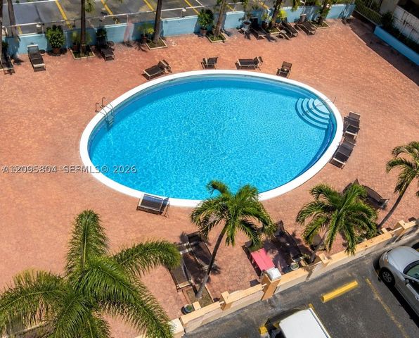 16740 NE 9th Ave 608, North Miami Beach, FL 33162