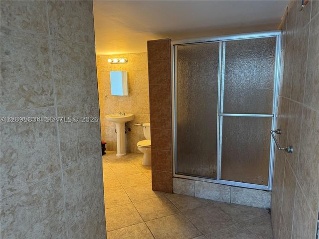 16740 NE 9th Ave 608, North Miami Beach, FL 33162
