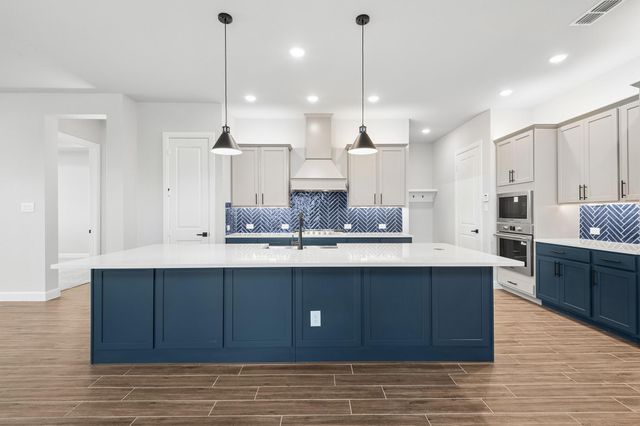 11811 Bush Tail Court, Mont Belvieu, TX 77523