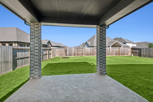 11811 Bush Tail Court, Mont Belvieu, TX 77523