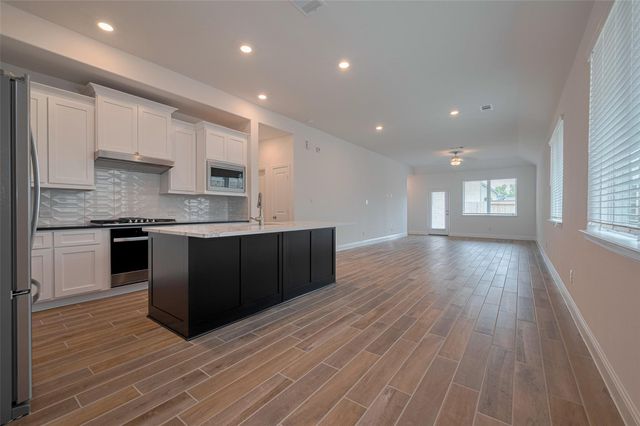 4206 Colony Lane, Missouri City, TX 77459