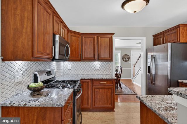 7 MARQUIS CT, Lititz, PA 17543