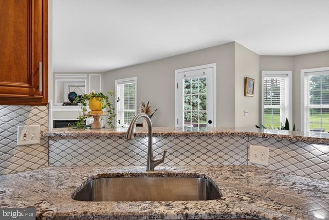 7 MARQUIS CT, Lititz, PA 17543