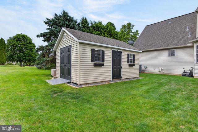 7 MARQUIS CT, Lititz, PA 17543