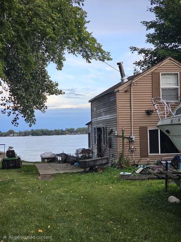 25401 W Loomis ROAD, Waterford, WI 53185