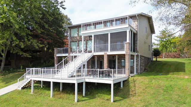 1601 Damron Rd, Estill Springs, TN 37330