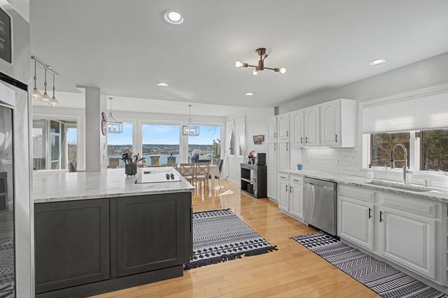 1601 Damron Rd, Estill Springs, TN 37330