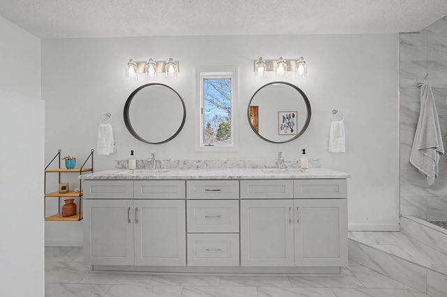 1601 Damron Rd, Estill Springs, TN 37330