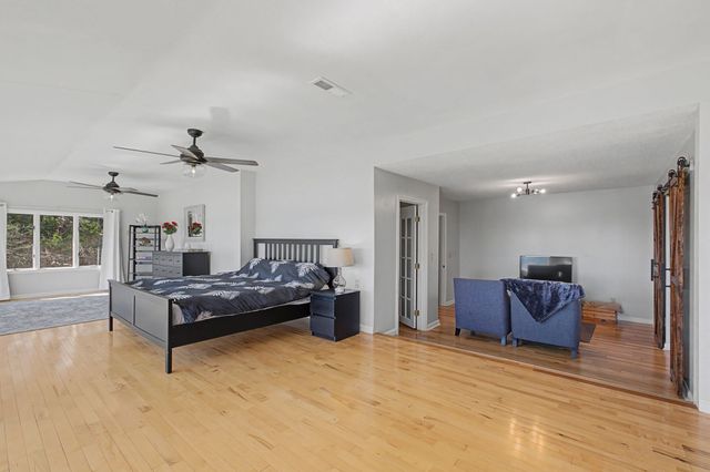 1601 Damron Rd, Estill Springs, TN 37330