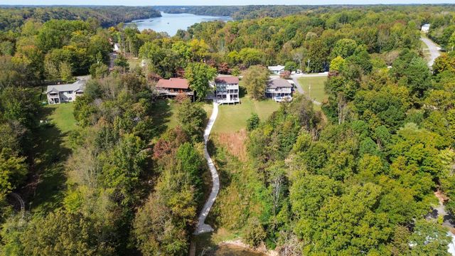 1601 Damron Rd, Estill Springs, TN 37330