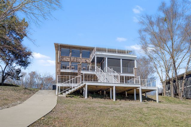 1601 Damron Rd, Estill Springs, TN 37330